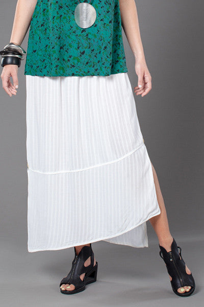 Diagonal Skirt in White Fellini Crinkle