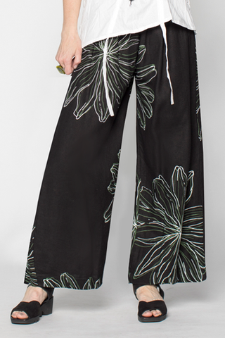 Button Palazzo Pant in Black Chrysanthemum Roma
