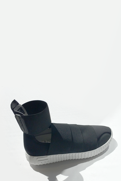 Fessura Shoe in Black/White