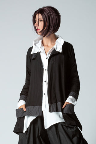 Pockets Jacket in Black Tokyo