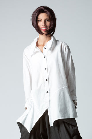 Vienna Shirt in White Carnaby