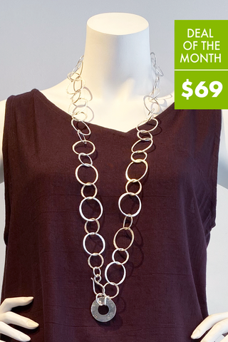 Circles Necklace in Silver Tone